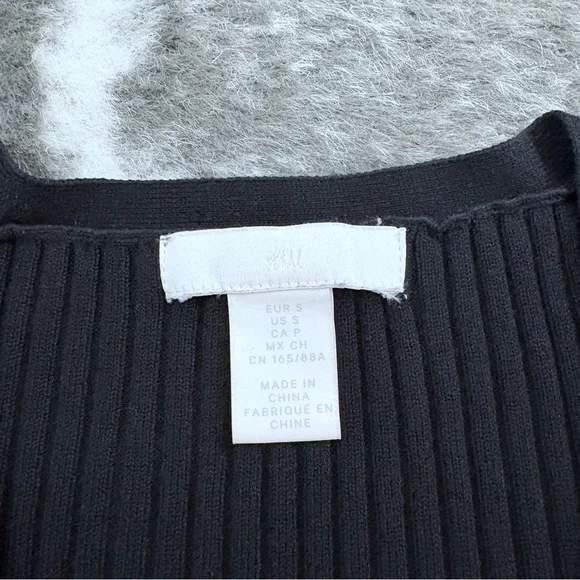 H&M Ribbed Rhinestone Cardigan - Picture 4 of 12